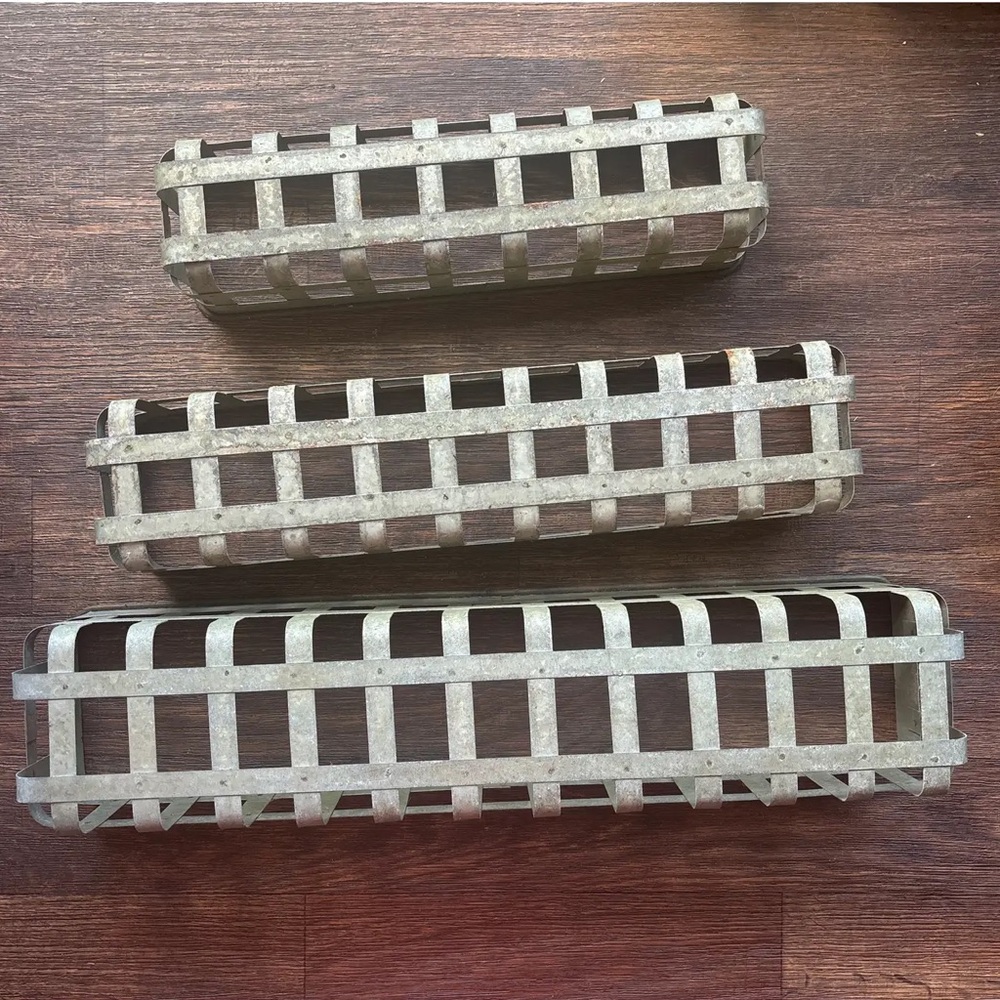 Farmhouse Wrought Flat Iron Exterior Window Boxes - Set of 3 - Picture 4 of 12